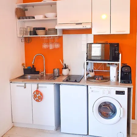 28m2 Avec Balcon, Tres Proche De La 公寓 *