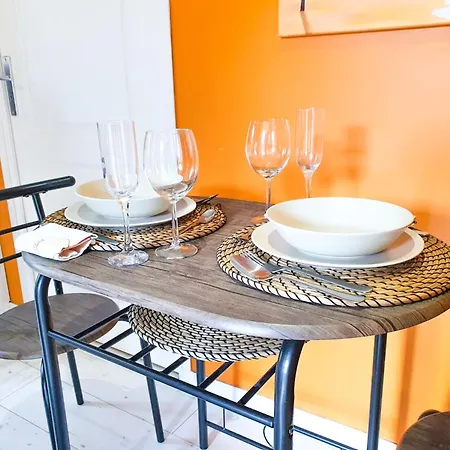 28m2 Avec Balcon, Tres Proche De La 圣罗兰度瓦