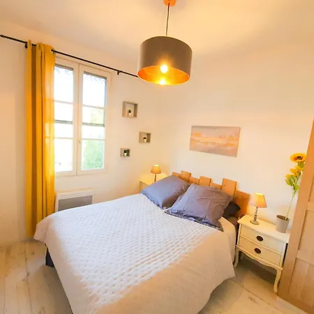 28m2 Avec Balcon, Tres Proche De La Apartment